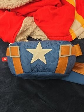 Disney Parks Avengers Captain America Marvel Belt Bag Fanny Pack New!